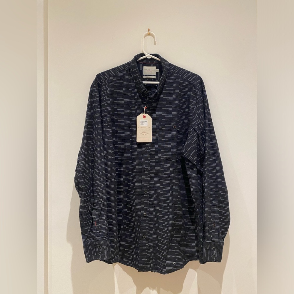 Arturo Calle Men's Navy Blue Patterned Shirt